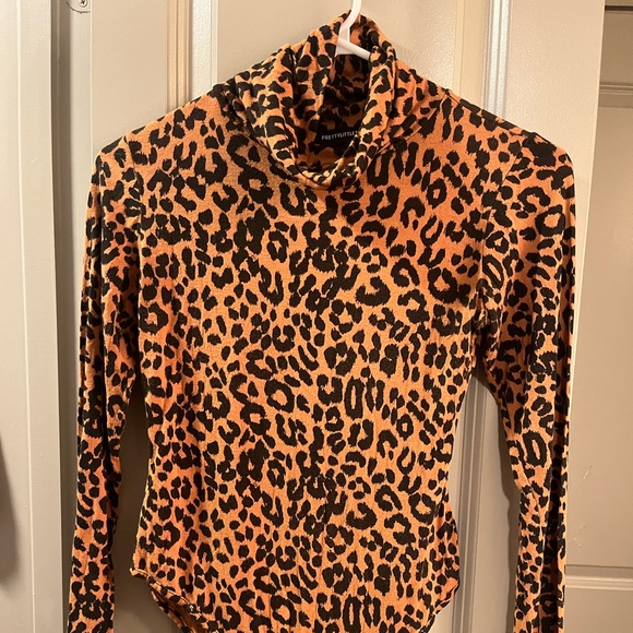 PRETTY LITTLE THING LEOPARD BODYSUIT - Picture 1 of 1
